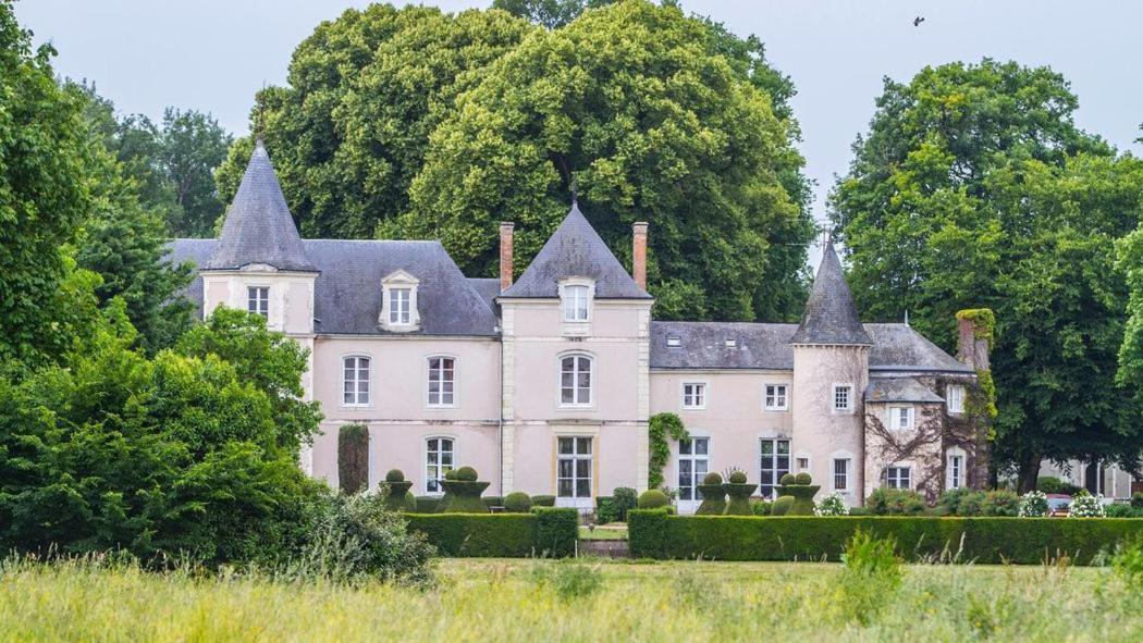 Hotel Haras De La Potardiere Crosmières Esterno foto
